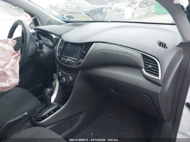 KL7CJKSB3LB049512 Chevrolet Trax Fwd Ls