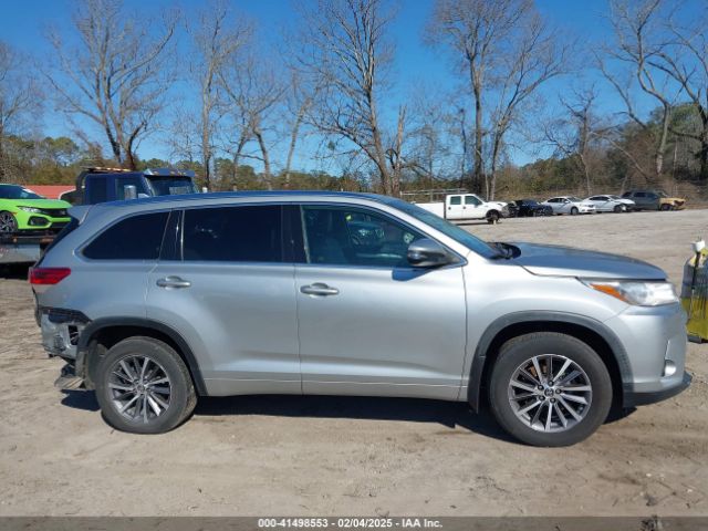 5TDJZRFH3JS538976 Toyota Highlander Xle
