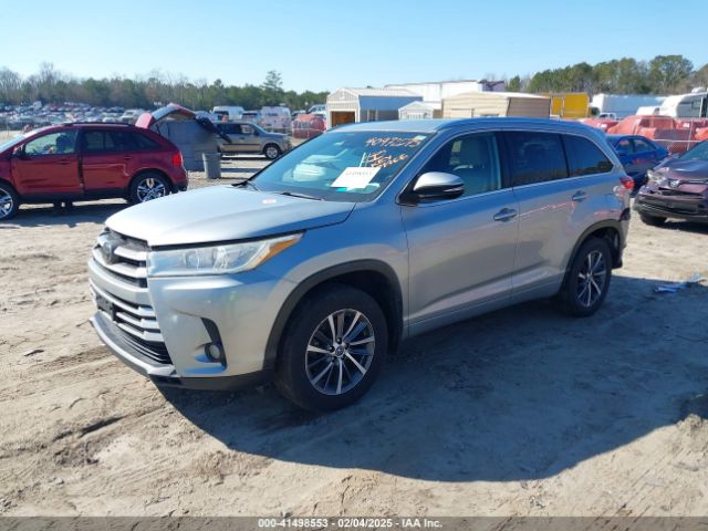 5TDJZRFH3JS538976 Toyota Highlander Xle