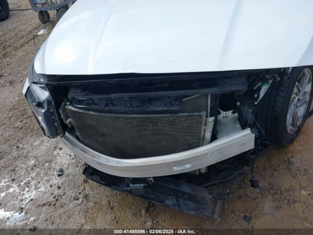 5NMS14AJ9NH442383 Hyundai Santa Fe Se