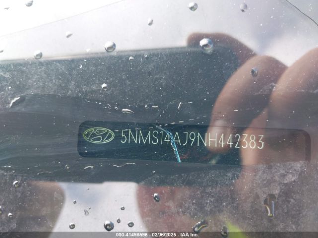 5NMS14AJ9NH442383 Hyundai Santa Fe Se