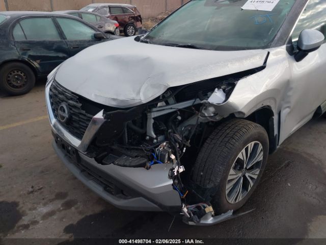 5N1BT3BA7PC852535 Nissan Rogue Sv Fwd