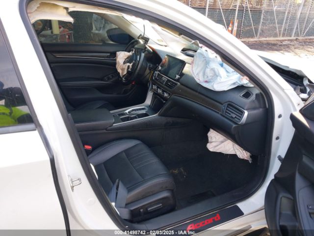 1HGCV2F91JA028192 Honda Accord Touring 2.0t