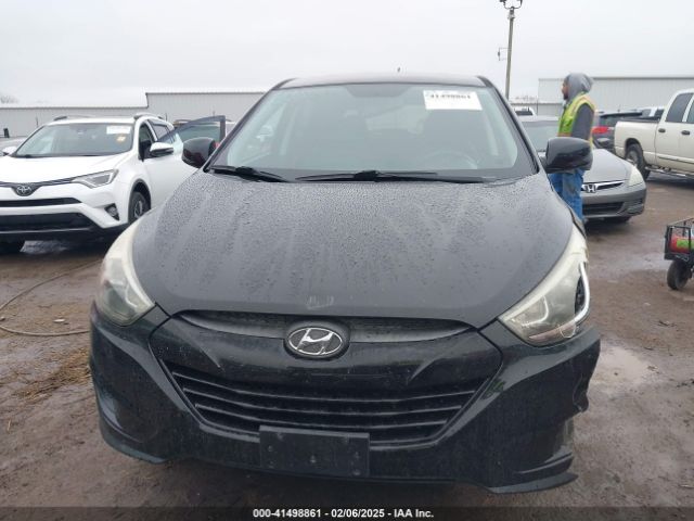 KM8JT3AF6FU025479 Hyundai TUCSON GLS