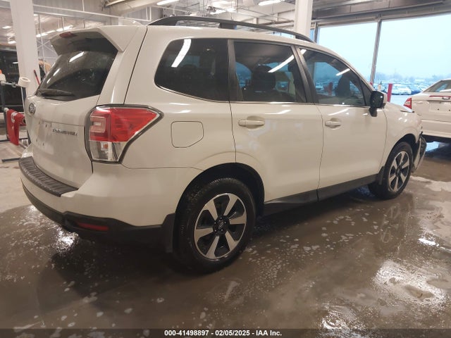 Subaru Forester 2.5i Limited 2018 JF2SJAJCXJH402973 Image 4