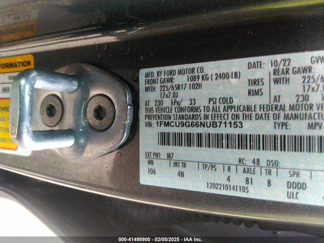 1FMCU9G66NUB71153 Ford ESCAPE SE