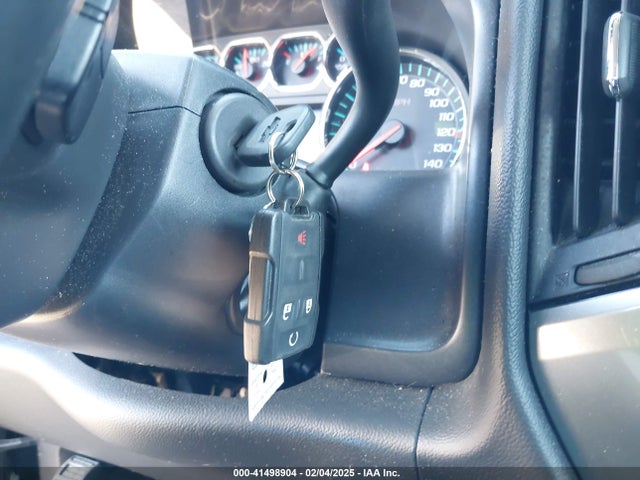 1GCVKREC3JZ365258 Chevrolet Silverado 1500 1lt