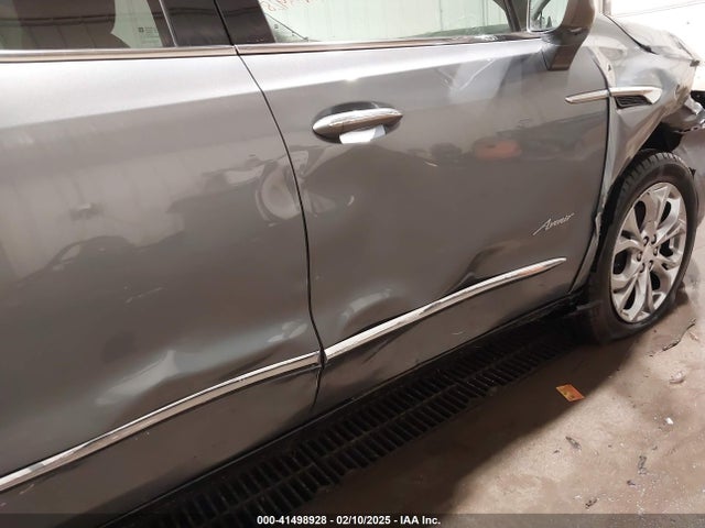 5GAEVCKW7JJ163686 Buick Enclave Avenir