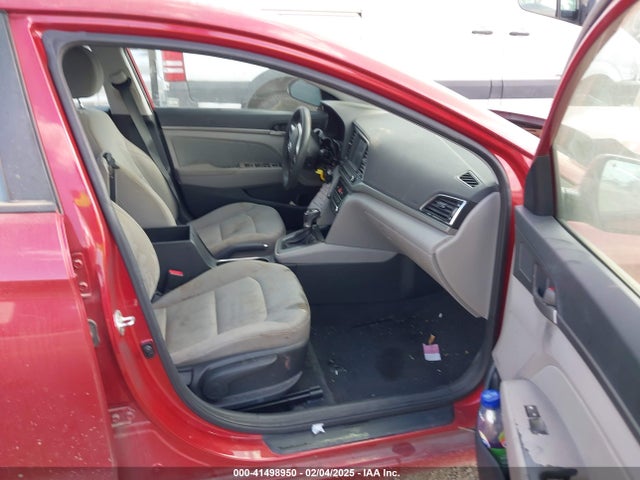 5NPD84LF7JH242208 Hyundai ELANTRA SEL
