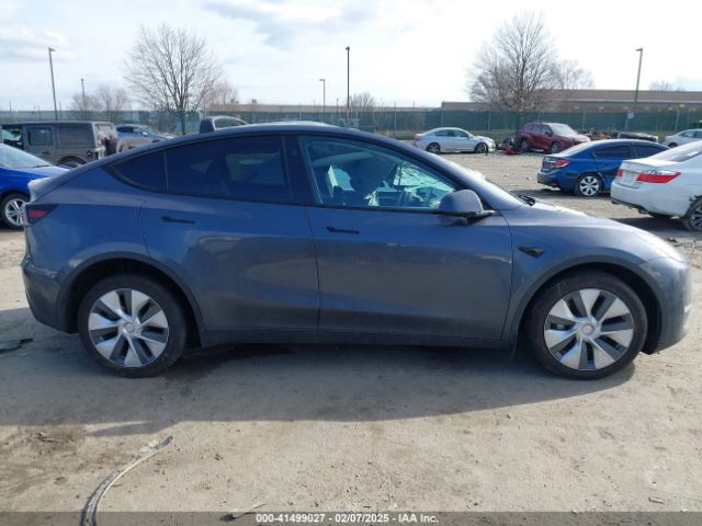7SAYGDEE2PF853377 Tesla Model Y