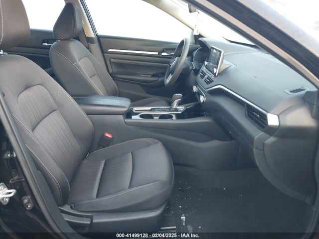 1N4BL4DV6MN388332 Nissan Altima Sv Fwd