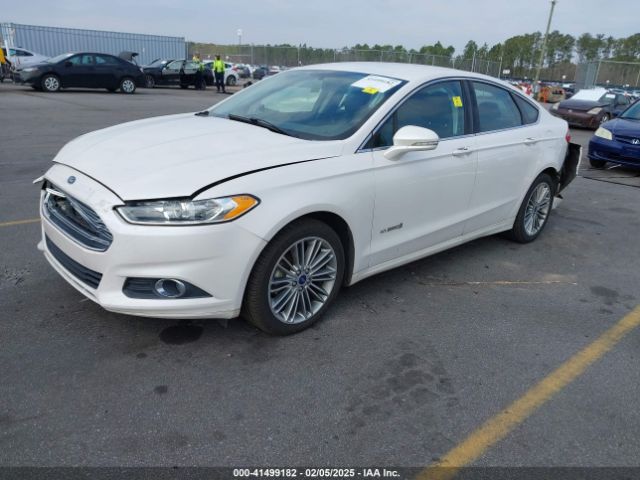 3FA6P0LU8ER224215 Ford Fusion Hybrid Se