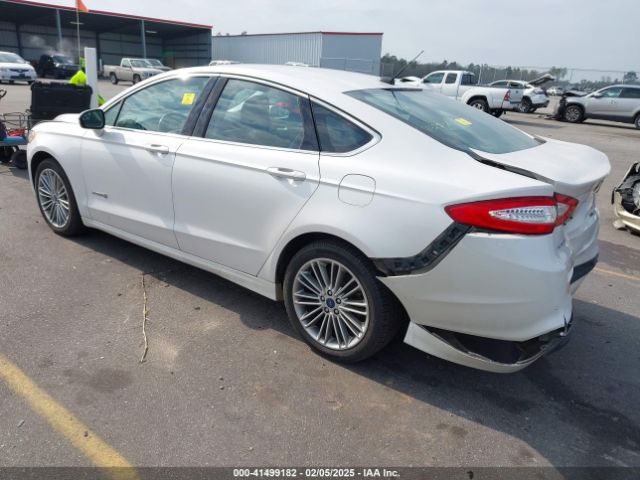 3FA6P0LU8ER224215 Ford Fusion Hybrid Se