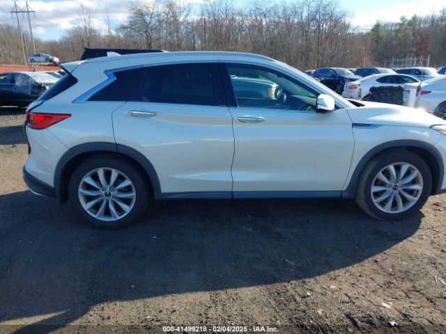 3PCAJ5M3XKF111873 Infiniti Qx50 Essential