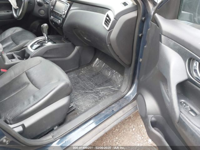 5N1AT2MT9FC771667 Nissan Rogue Sl