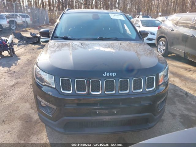 3C4NJDBB8HT679989 Jeep New Compass Latitude 4x4