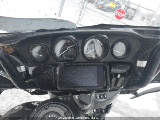 2022 HARLEY-DAVIDSON FLHXSE 1HD1PXL12NB956443 Photo 6