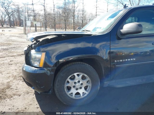1GNSKJE78ER215604 Chevrolet Suburban 1500 Lt