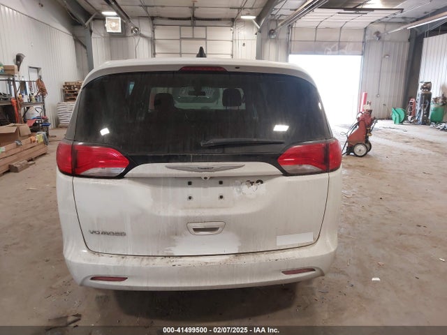 Chrysler Voyager Lx 2022 2C4RC1CG6NR103403 Image 16