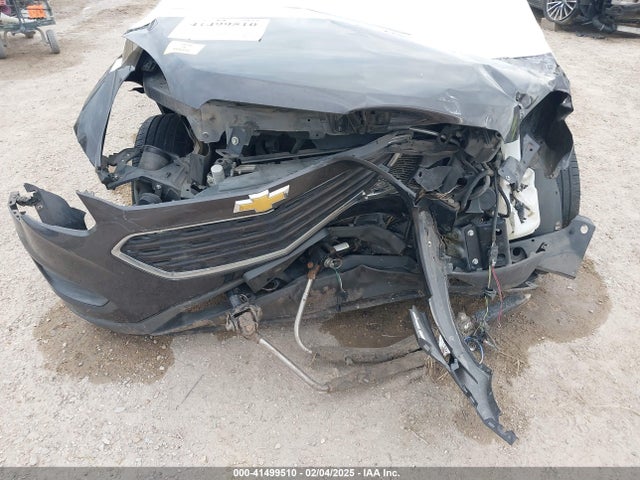 2GNALBEK3G6272066 Chevrolet EQUINOX LS