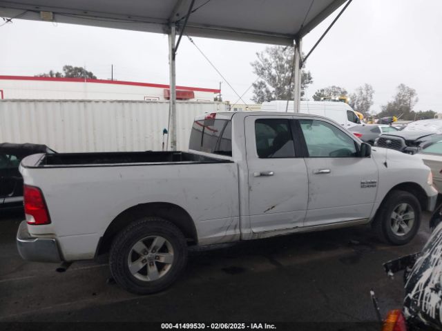 1C6RR7GG5JS353095 RAM 1500 Slt  4x4 6'4 Box