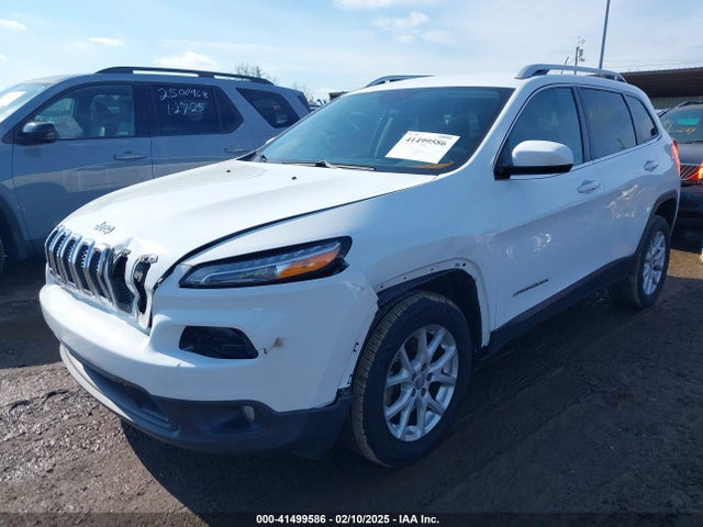 Jeep Cherokee Latitude 2015 1C4PJLCS8FW643051 Image 2