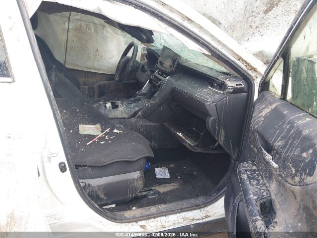 JTEAAAAHXNJ110076 Toyota VENZA LE
