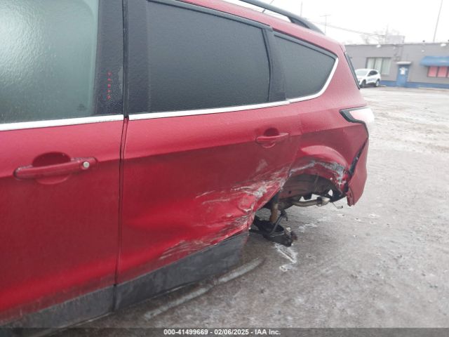 1FMCU0GD3JUC28526 Ford ESCAPE SE