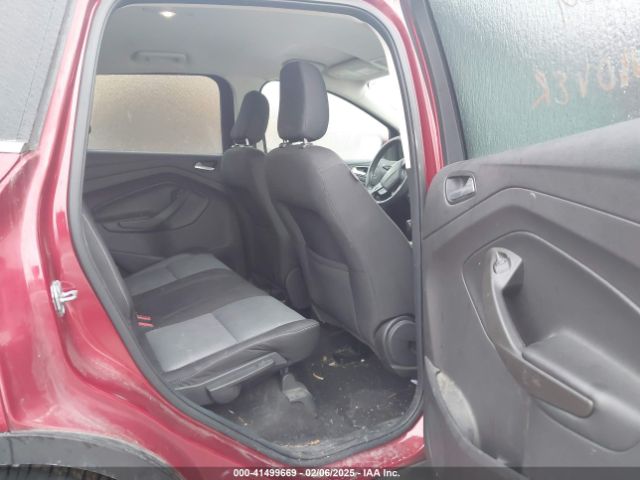 1FMCU0GD3JUC28526 Ford ESCAPE SE