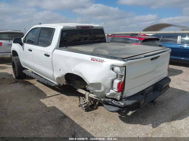 Chevrolet Silverado 1500 Lt Trail Boss 2019 1GCPYFED0KZ335750 Image 3