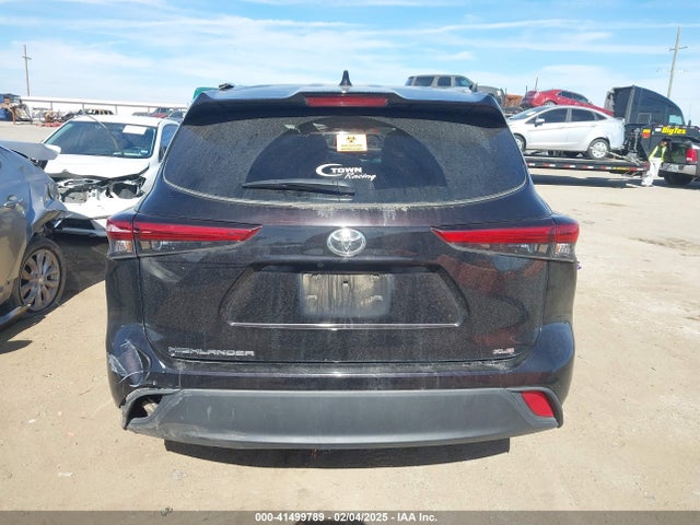 5TDGZRAH9NS096907 Toyota Highlander Xle