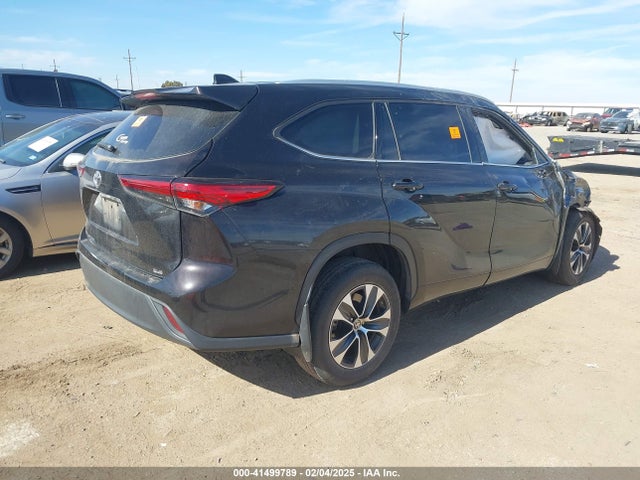 5TDGZRAH9NS096907 Toyota Highlander Xle