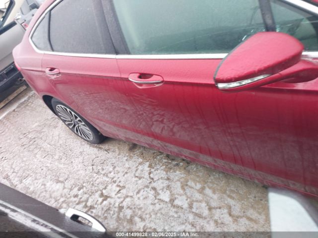 3FA6P0HDXHR405619 Ford FUSION SE