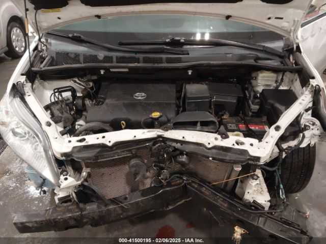 5TDYK3DCXFS553554 Toyota Sienna Xle/limited