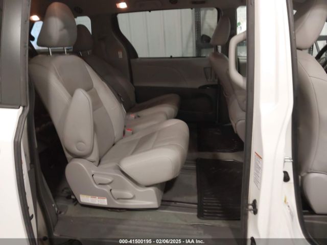 5TDYK3DCXFS553554 Toyota Sienna Xle/limited