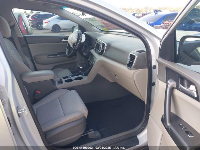 KNDPM3AC0J7347821 KIA Sportage Lx