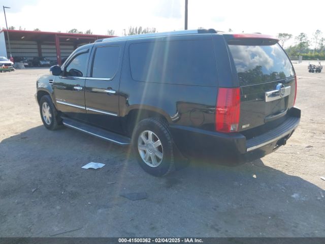 2010 CADILLAC ESCALADE ESV 1GYUKHEF9AR255115 Photo 2