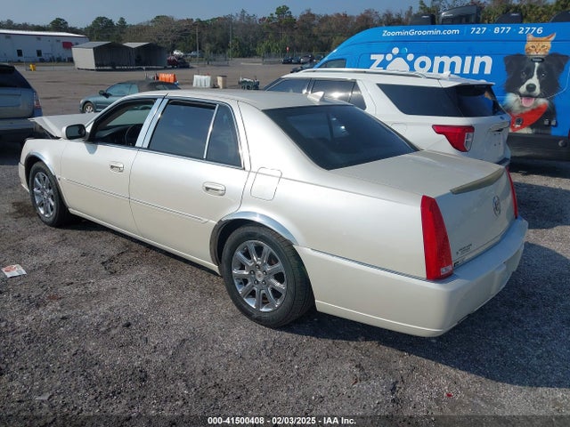 2009 CADILLAC DTS 1G6KD57Y49U117823 Photo 2