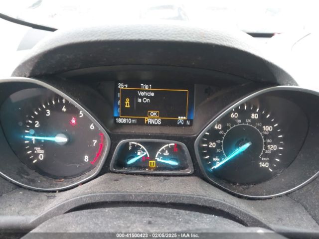 1FMCU0HD3JUA71031 Ford ESCAPE SEL
