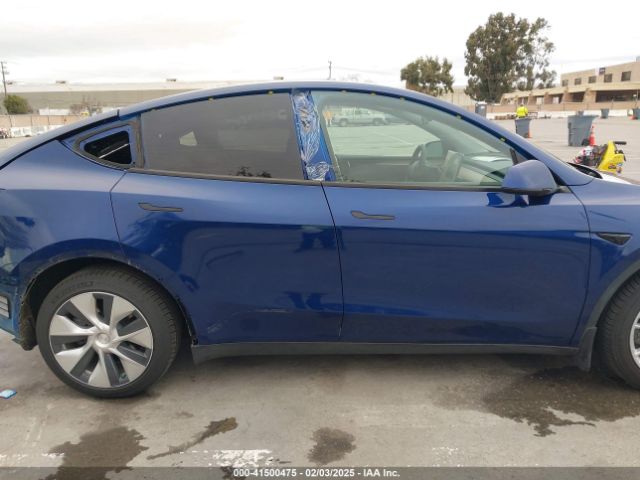 7SAYGAEE3NF573141 Tesla Model Y Long Range Dual Motor All-wheel Drive