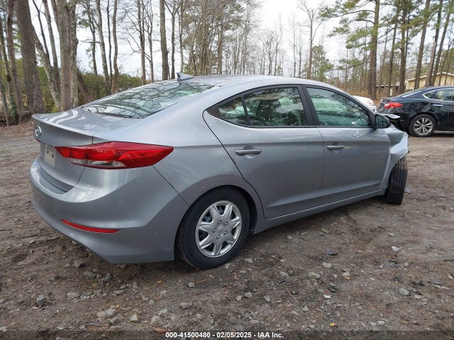 Hyundai ELANTRA SE 2017 5NPD74LF4HH091597 Image 4