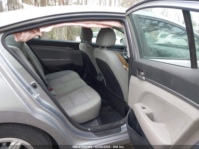 Hyundai ELANTRA SE 2017 5NPD74LF4HH091597 Image 8