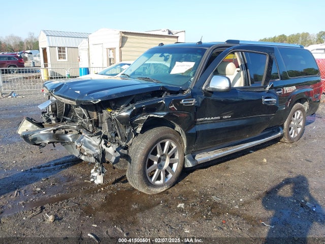 2004 CADILLAC ESCALADE ESV 3GYFK66N84G329132 Photo 1