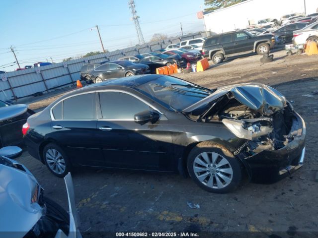 1HGCR3F90EA025817 Honda Accord Touring