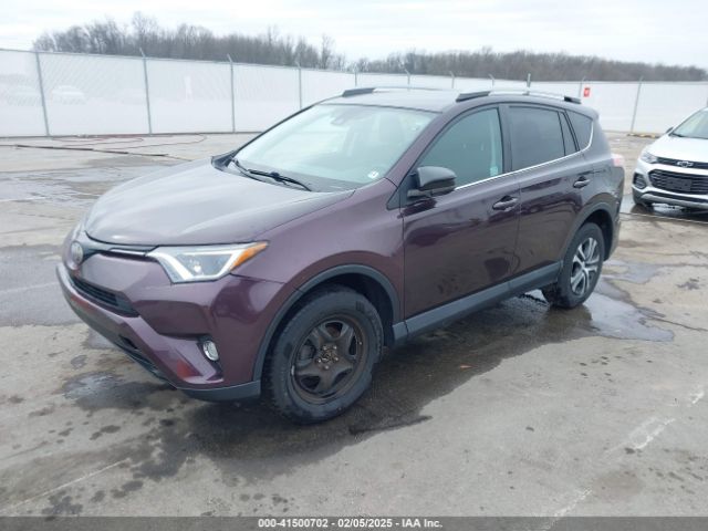 2T3BFREV6HW658462 Toyota RAV4 LE