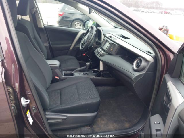 2T3BFREV6HW658462 Toyota RAV4 LE