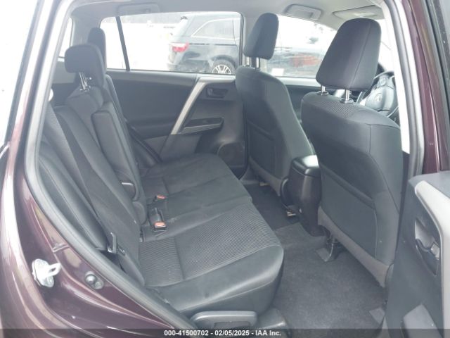 2T3BFREV6HW658462 Toyota RAV4 LE