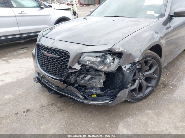 Chrysler 300 300s 2021 2C3CCABG1MH626523 Image 6