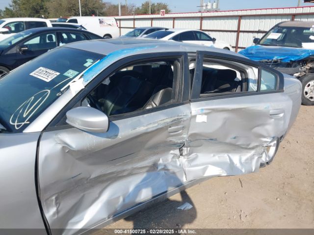 2C3CDXBG6LH140109 Dodge Charger Sxt Rwd