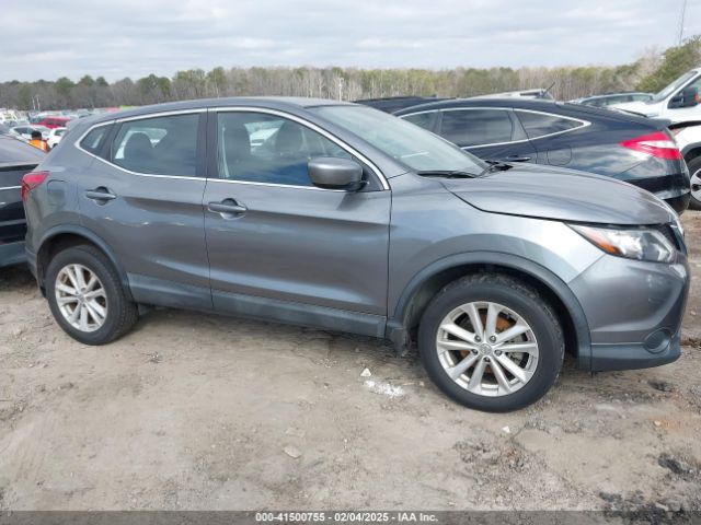 JN1BJ1CP9HW026144 Nissan Rogue Sport S